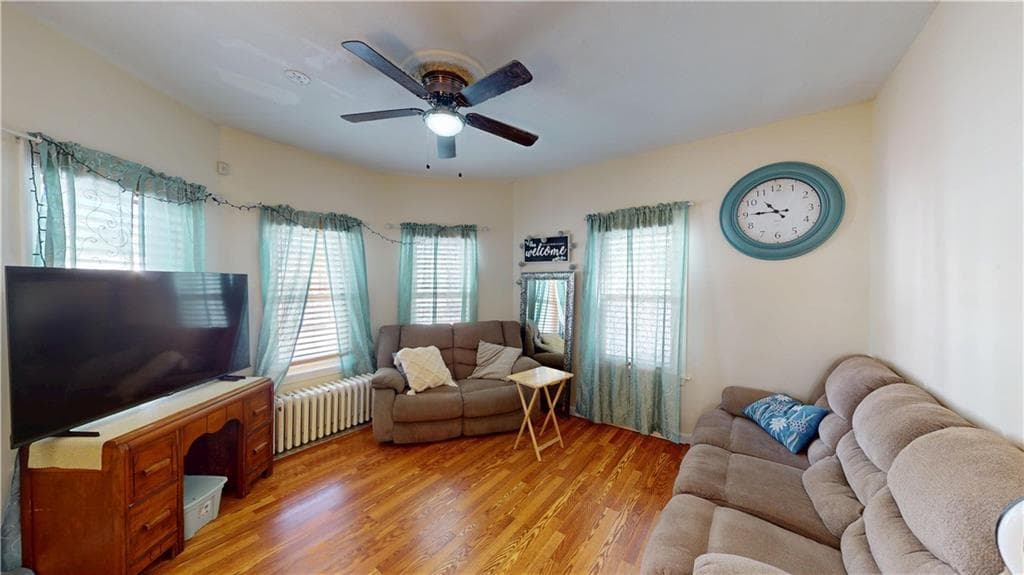 Single Family Residence at 51 Barrows Street, Providence, photo 7 of 30
