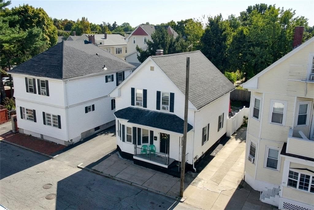 Single Family Residence at 51 Barrows Street, Providence, photo 3 of 30