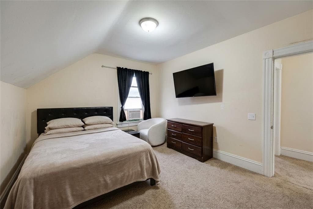 Single Family Residence at 51 Barrows Street, Providence, photo 18 of 30