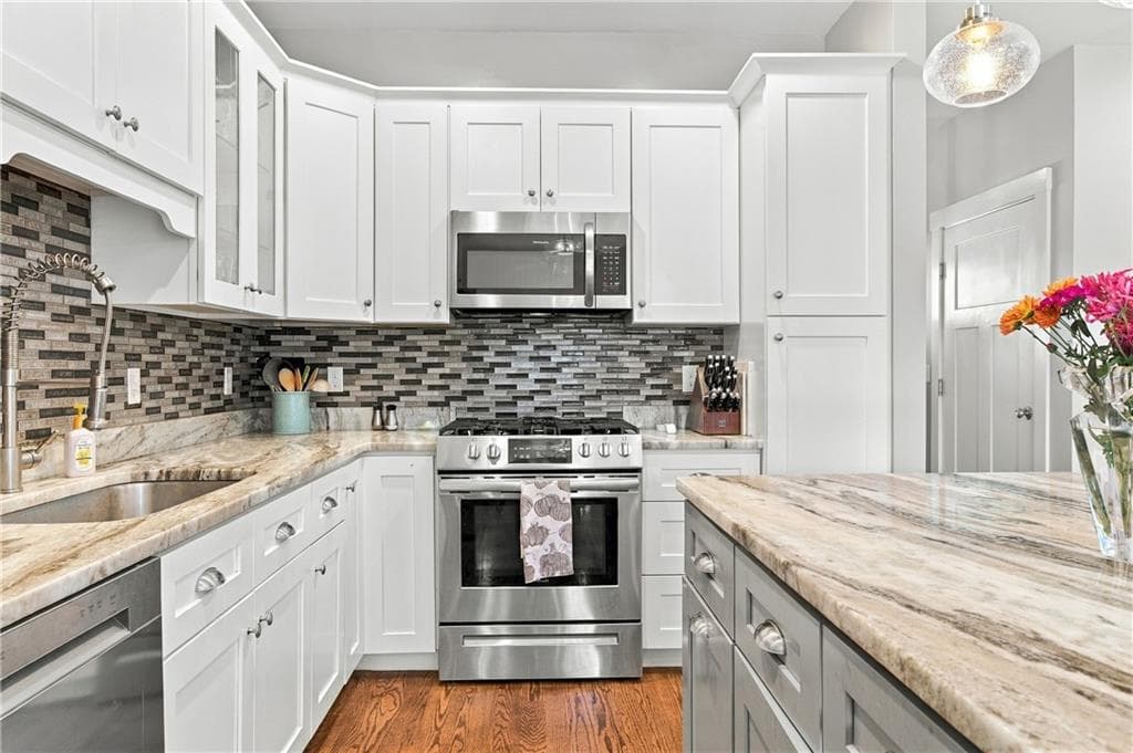 Condominium at 1 Desiree Court UNIT F, Smithfield, photo 7 of 45