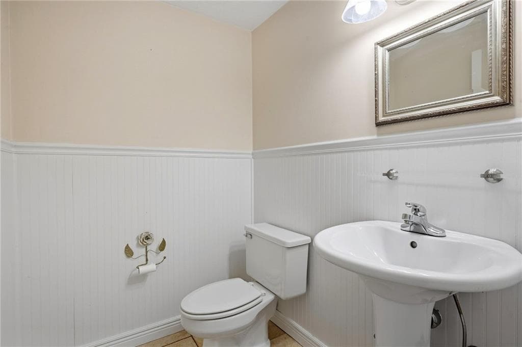 Condominium at 60 Saddle Green UNIT B, North Providence, photo 16 of 34