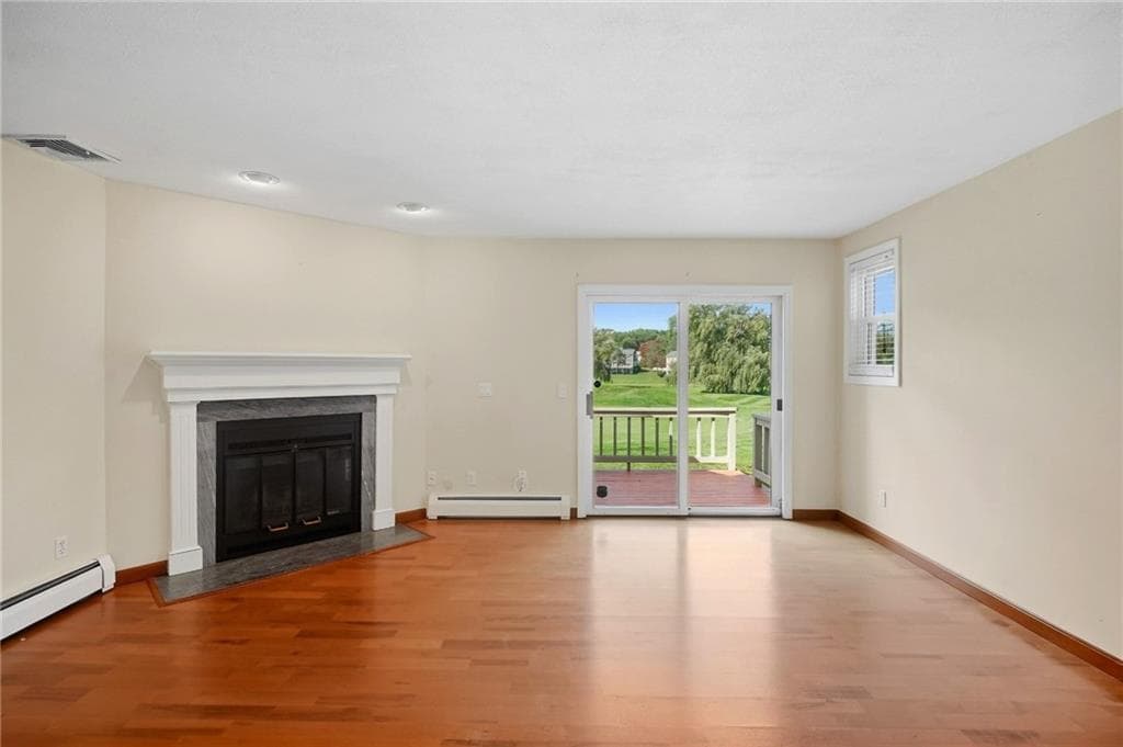 Condominium at 60 Saddle Green UNIT B, North Providence, photo 12 of 34