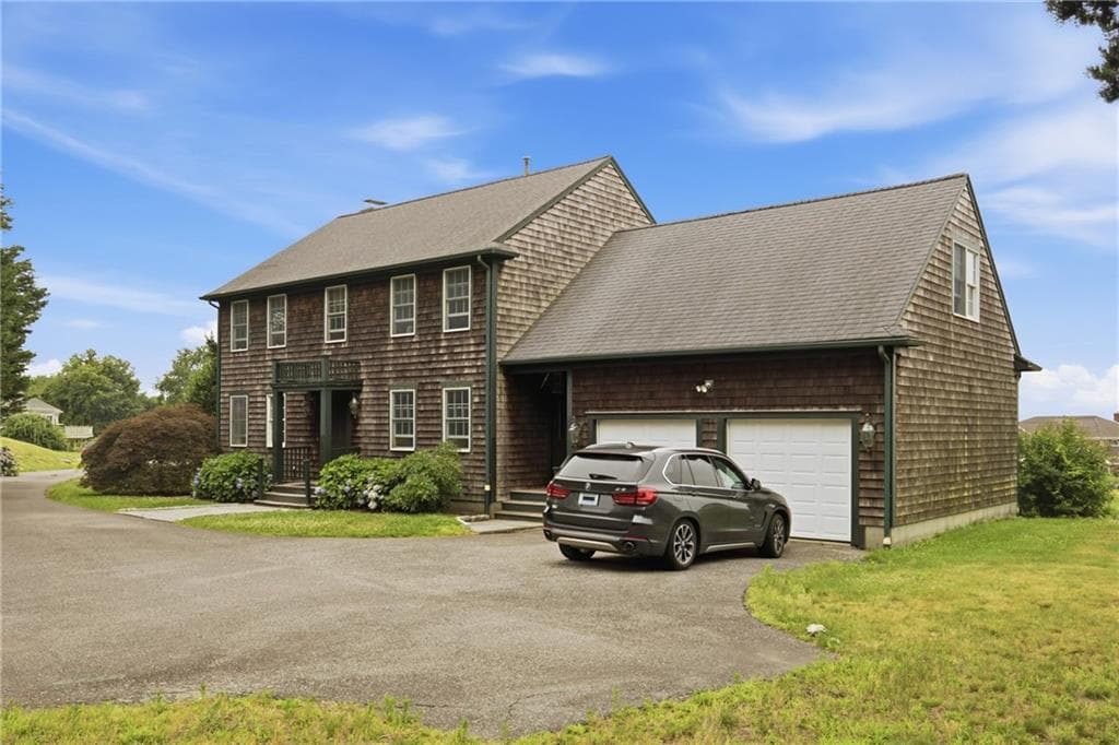 Single Family Residence at 121 King Charles Drive, Portsmouth, photo 42 of 50
