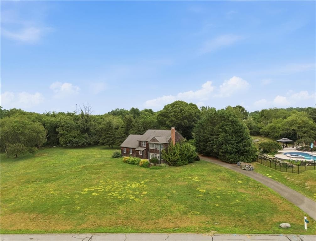 Single Family Residence at 121 King Charles Drive, Portsmouth, photo 47 of 50