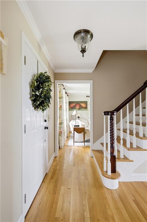 Single Family Residence at 121 King Charles Drive, Portsmouth, photo 7 of 50