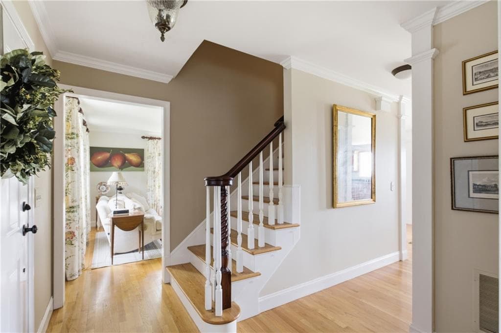 Single Family Residence at 121 King Charles Drive, Portsmouth, photo 8 of 50