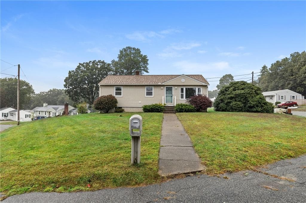 Single Family Residence at 53 Fairgreen Drive, West Warwick, photo 31 of 37