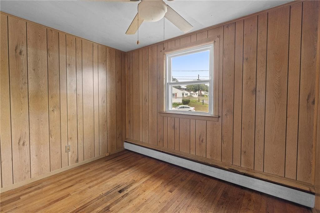Single Family Residence at 53 Fairgreen Drive, West Warwick, photo 21 of 37