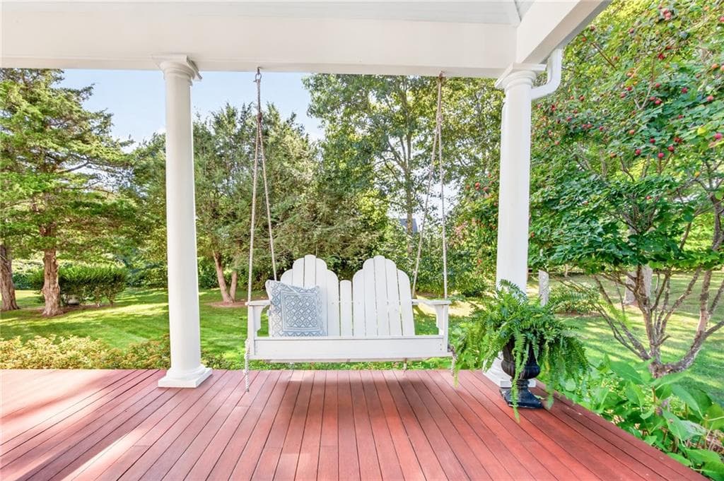 Single Family Residence at 27 Bud Browning Circle, South Kingstown, photo 6 of 50