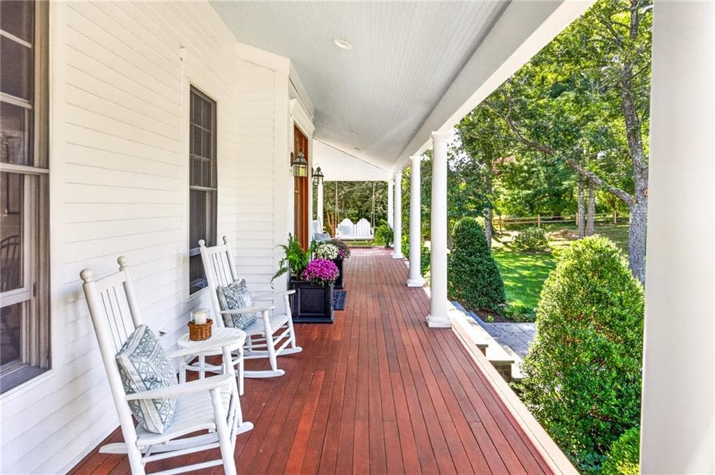 Single Family Residence at 27 Bud Browning Circle, South Kingstown, photo 5 of 50