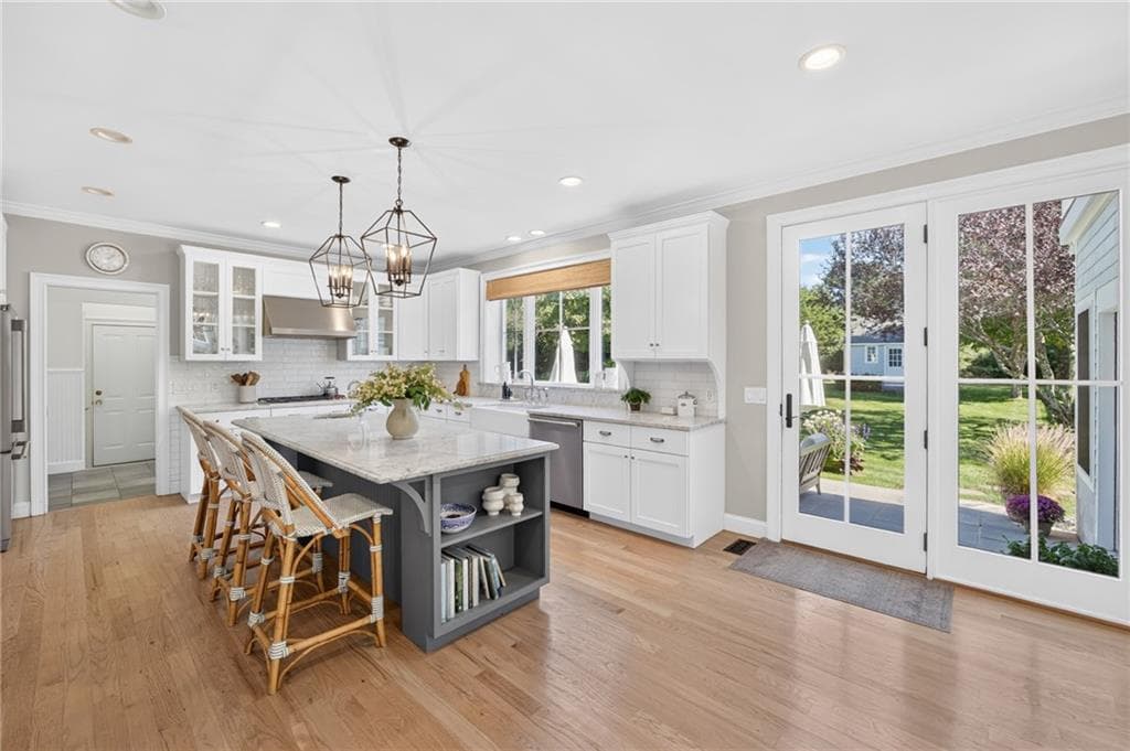 Single Family Residence at 27 Bud Browning Circle, South Kingstown, photo 14 of 50