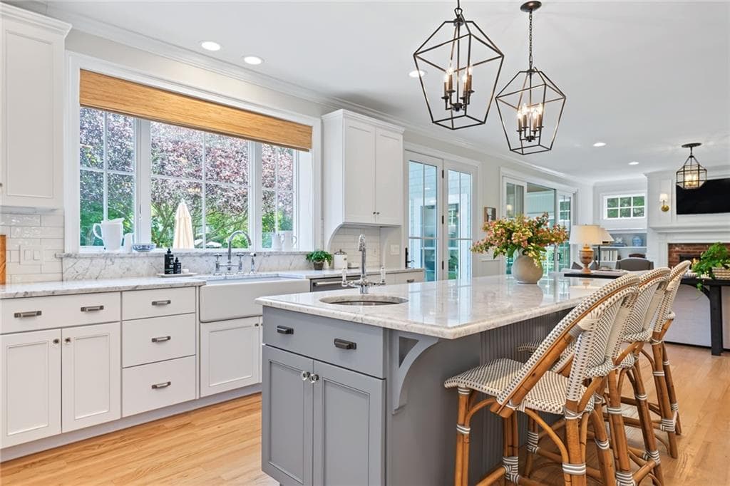 Single Family Residence at 27 Bud Browning Circle, South Kingstown, photo 11 of 50