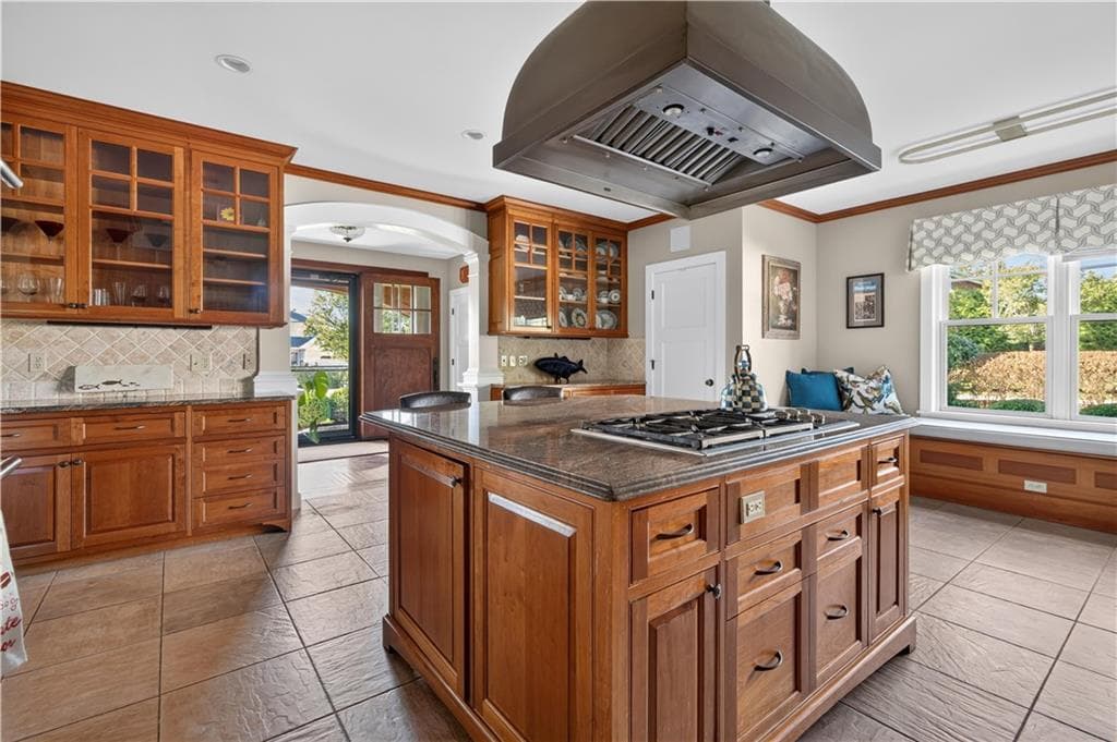 Single Family Residence at 412 Seaside Drive, Jamestown, photo 12 of 50
