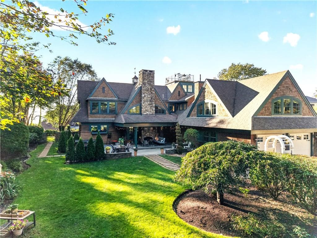 Single Family Residence at 412 Seaside Drive, Jamestown, photo 5 of 50