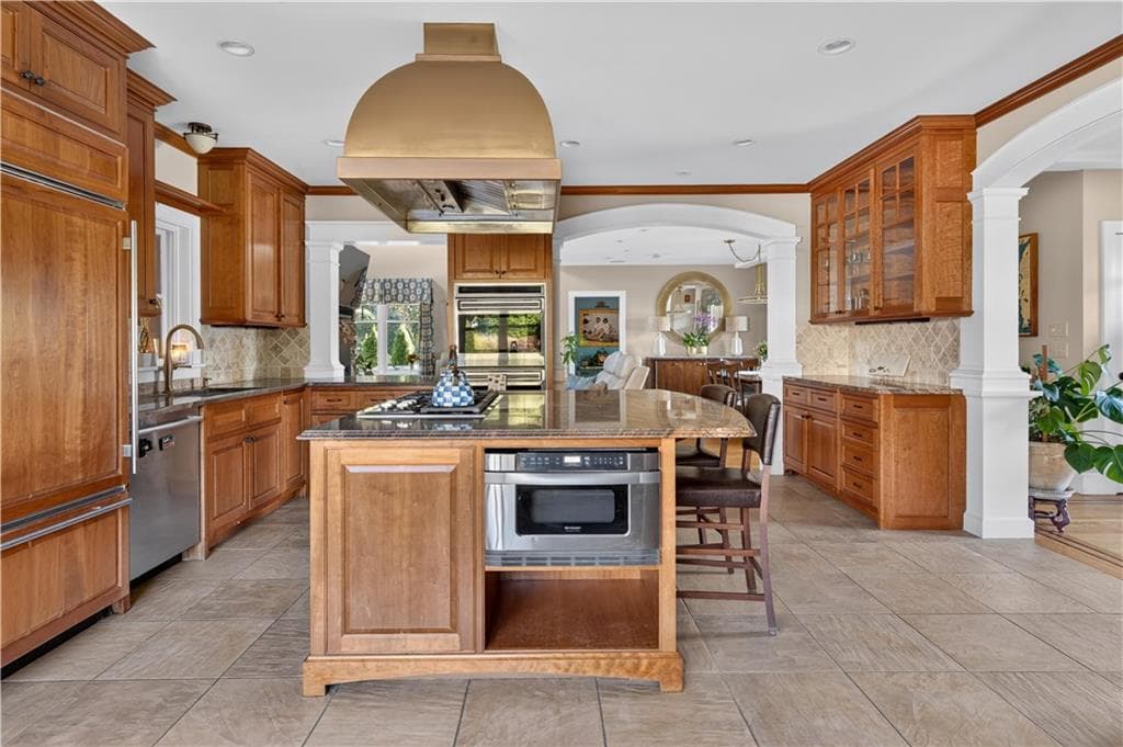 Single Family Residence at 412 Seaside Drive, Jamestown, photo 10 of 50