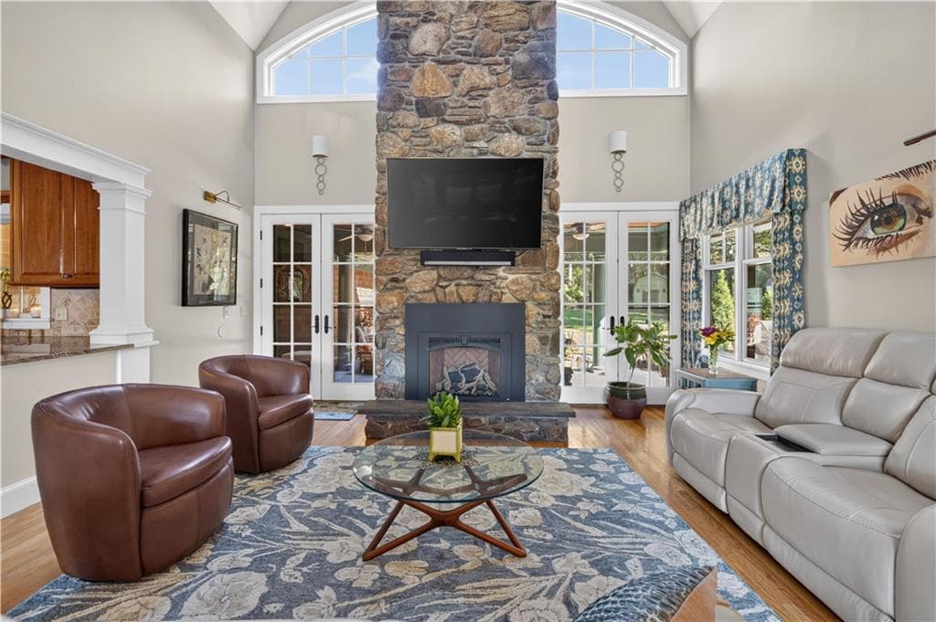 Single Family Residence at 412 Seaside Drive, Jamestown, photo 15 of 50