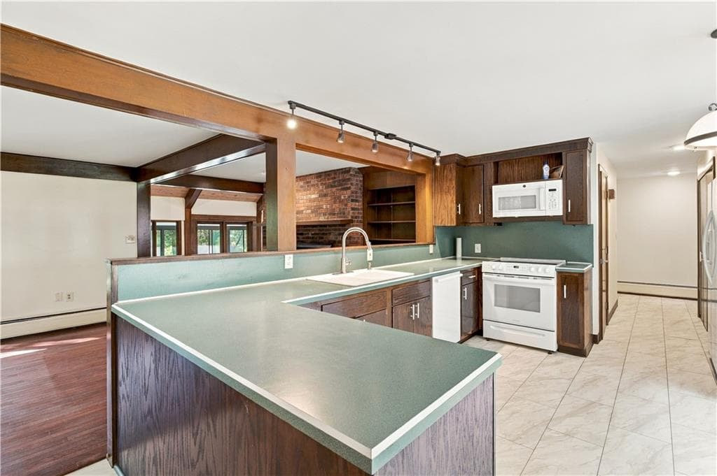 Single Family Residence at 20 Hi View Drive, Scituate, photo 13 of 42