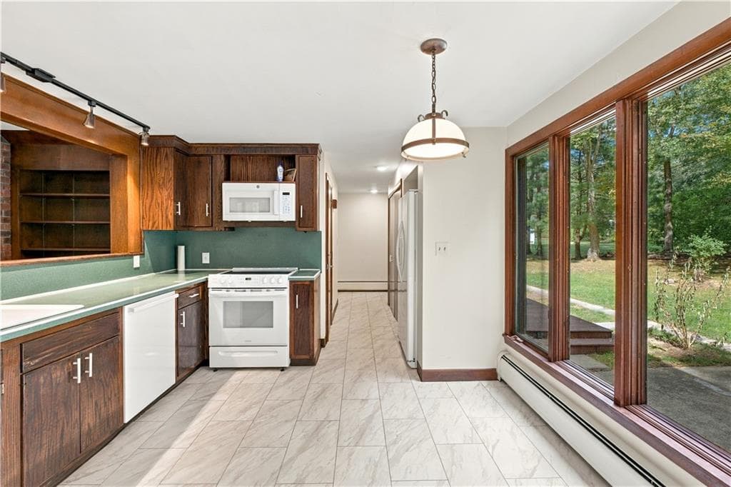 Single Family Residence at 20 Hi View Drive, Scituate, photo 14 of 42
