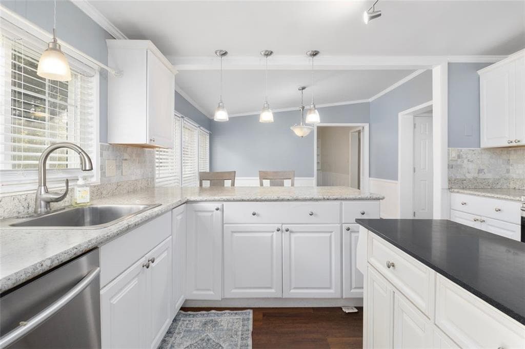 Single Family Residence at 71 Lear Drive, Coventry, photo 5 of 27