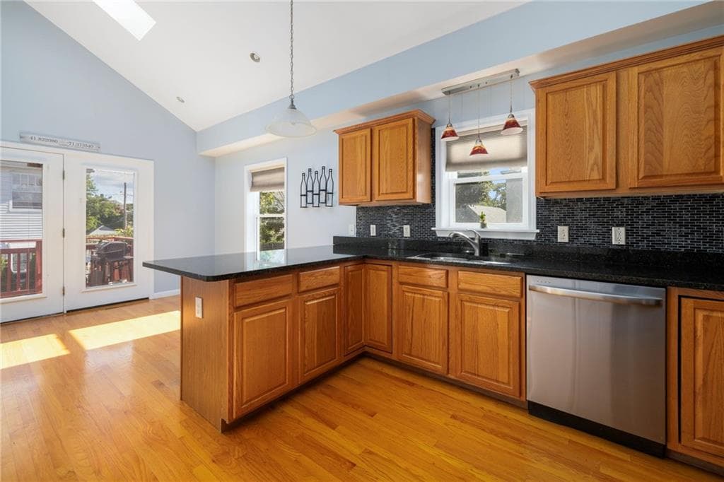 Single Family Residence at 75 James Street, East Providence, photo 15 of 36