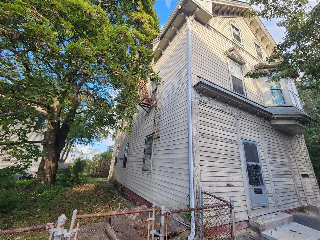 Multi Family at 873 Douglas Avenue, Providence, photo 2 of 13