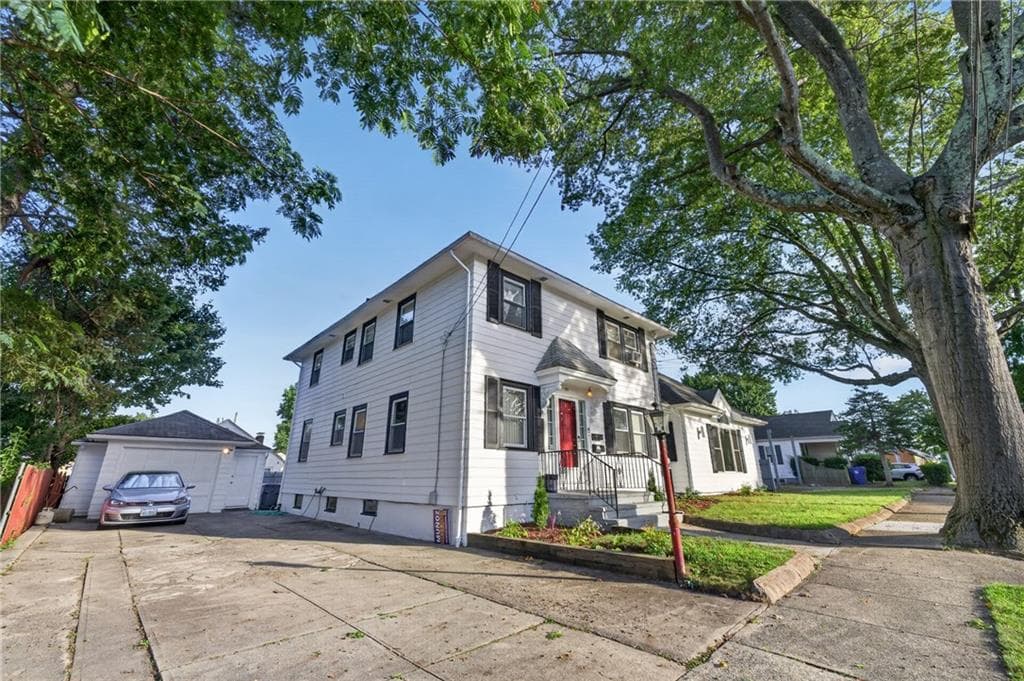 Multi Family at 25 Zella Street, Providence, photo 2 of 37