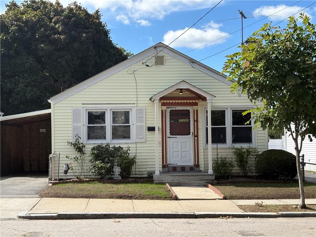 40 Standish Avenue