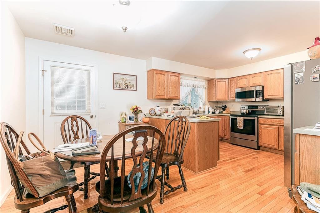 Single Family Residence at 24 Hickory Lane, Westerly, photo 32 of 41