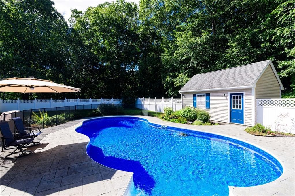 Single Family Residence at 24 Hickory Lane, Westerly, photo 5 of 41