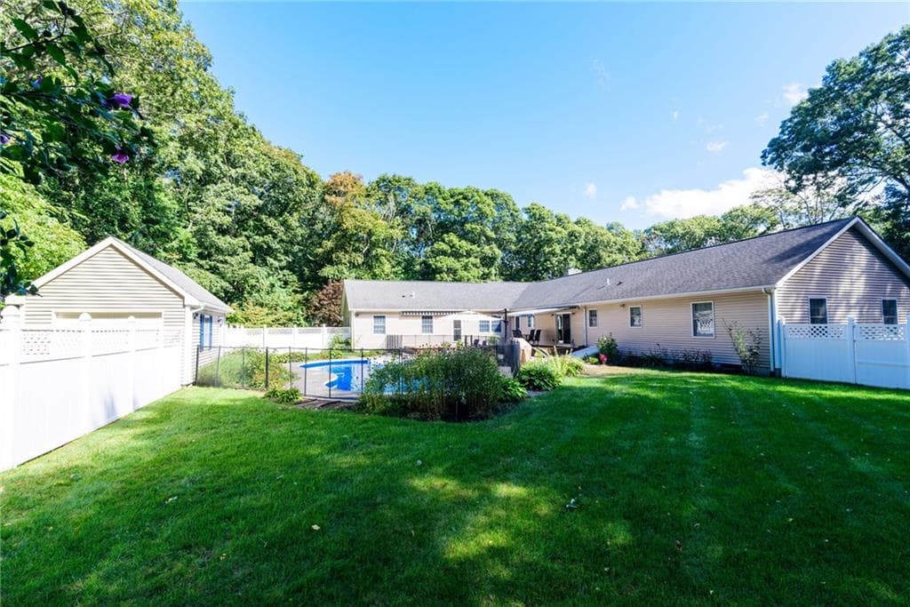 Single Family Residence at 24 Hickory Lane, Westerly, photo 8 of 41