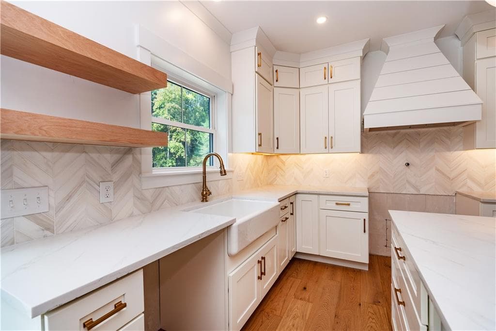 Single Family Residence at 91 Green Hill Beach Road, South Kingstown, photo 17 of 47