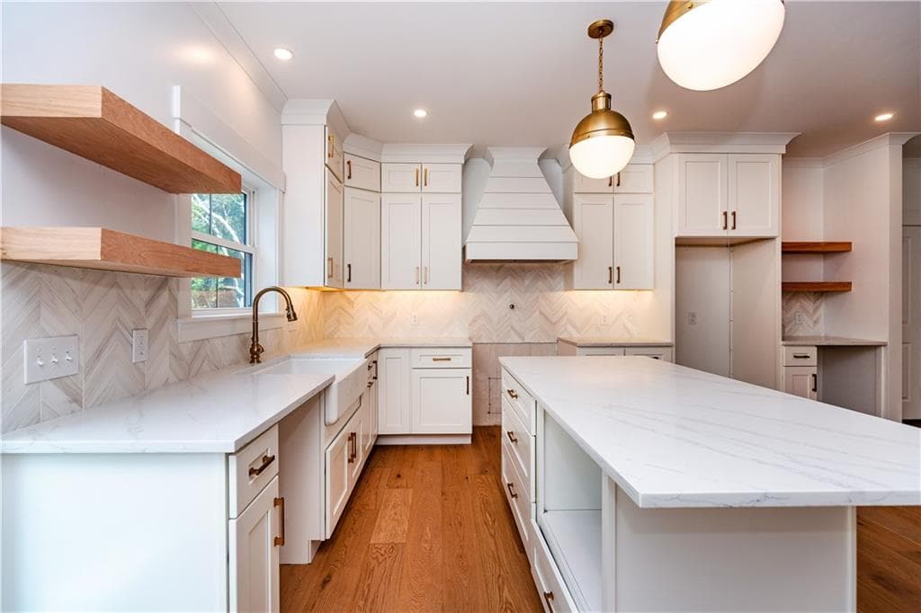 Single Family Residence at 91 Green Hill Beach Road, South Kingstown, photo 16 of 47