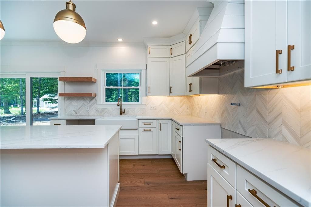 Single Family Residence at 91 Green Hill Beach Road, South Kingstown, photo 15 of 47