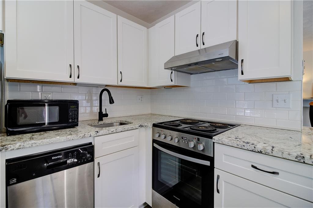 Multi Family at 55 Jastram Street, Providence, photo 21 of 28