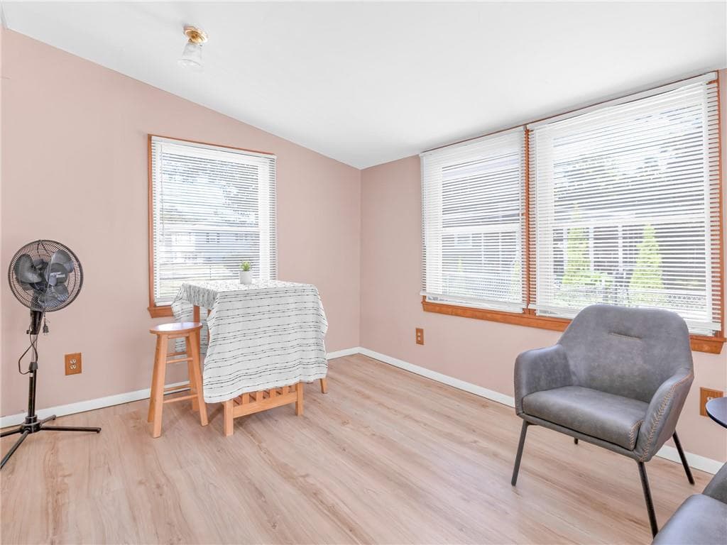 Single Family Residence at 73 Salix Street, Warwick, photo 15 of 28