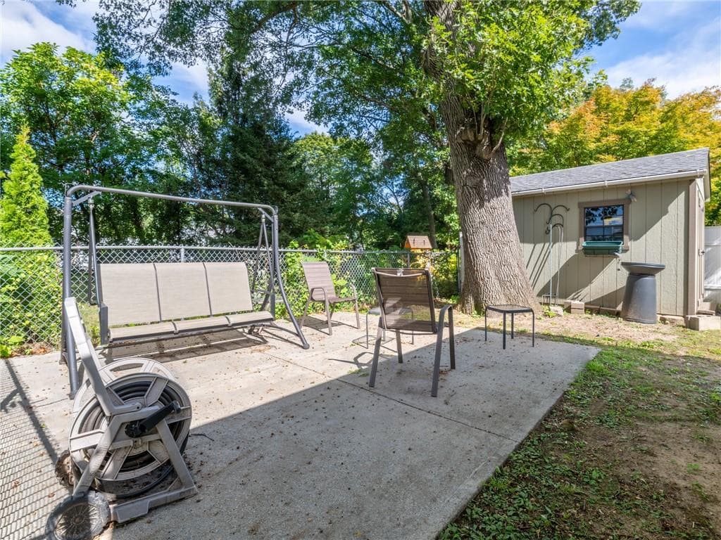Single Family Residence at 73 Salix Street, Warwick, photo 25 of 28