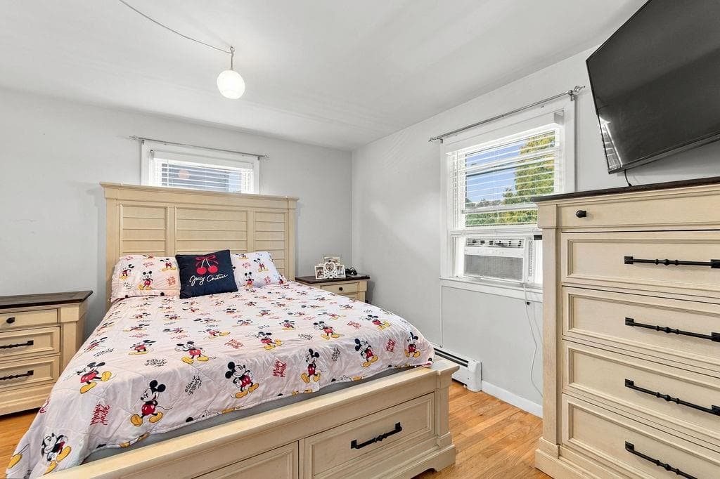 Single Family Residence at 24 Vincenzo Drive, West Warwick, photo 11 of 28