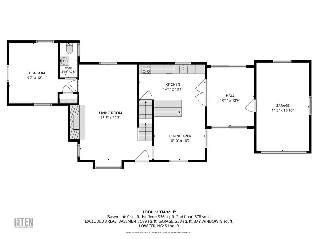 Single Family Residence at 2 Elton Circle, Cranston, photo 2 of 17