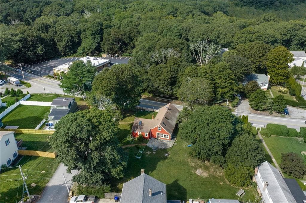 Single Family Residence at 1707 Diamond Hill Road, Cumberland, photo 16 of 20