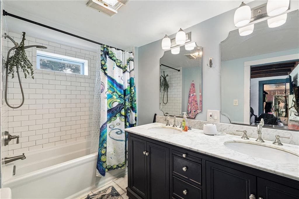 Single Family Residence at 1707 Diamond Hill Road, Cumberland, photo 12 of 20