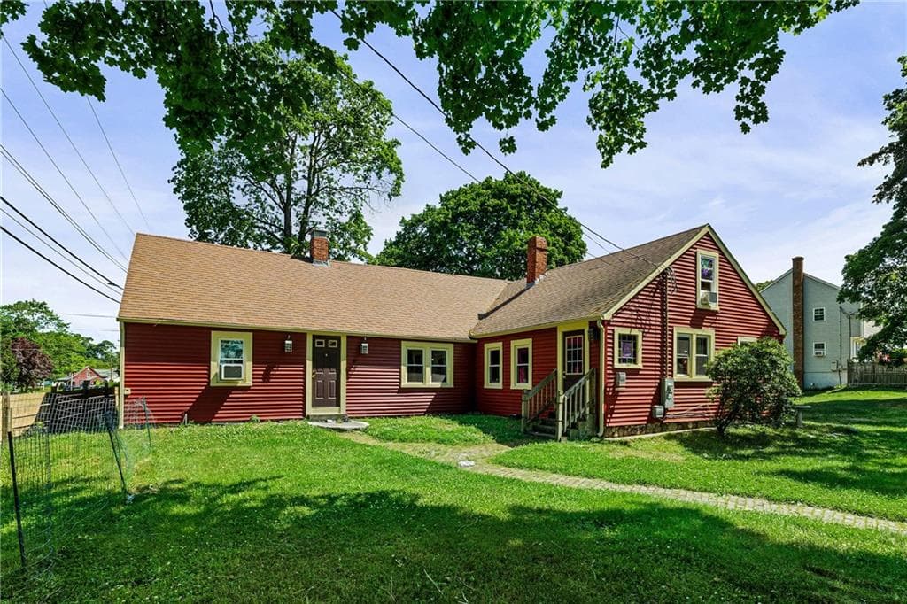 Single Family Residence at 1707 Diamond Hill Road, Cumberland, photo 14 of 20