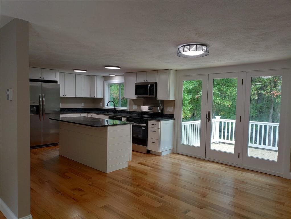Single Family Residence at 3 wetherbee Road, Foster, photo 6 of 16