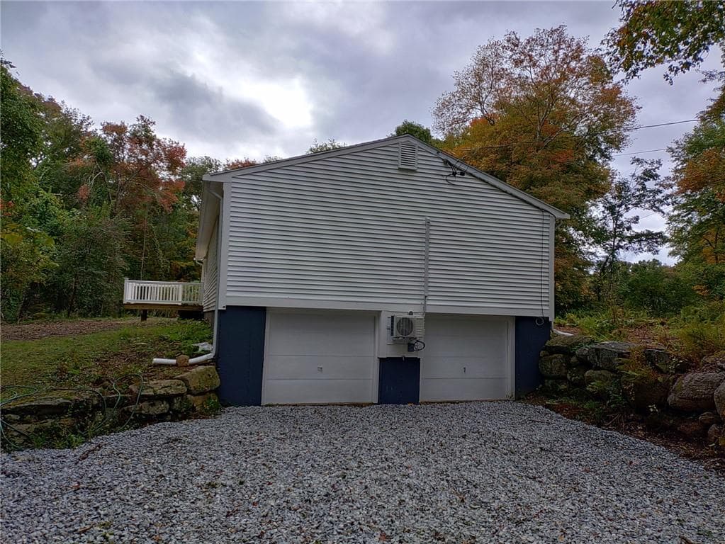 Single Family Residence at 3 wetherbee Road, Foster, photo 5 of 16