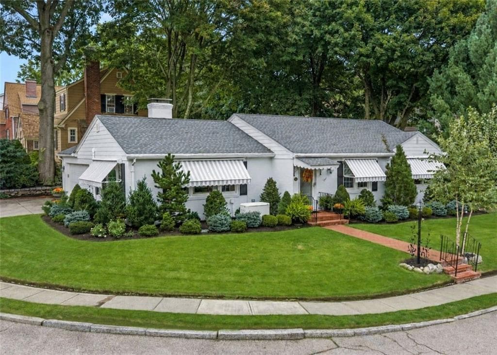 60 Alhambra Circle