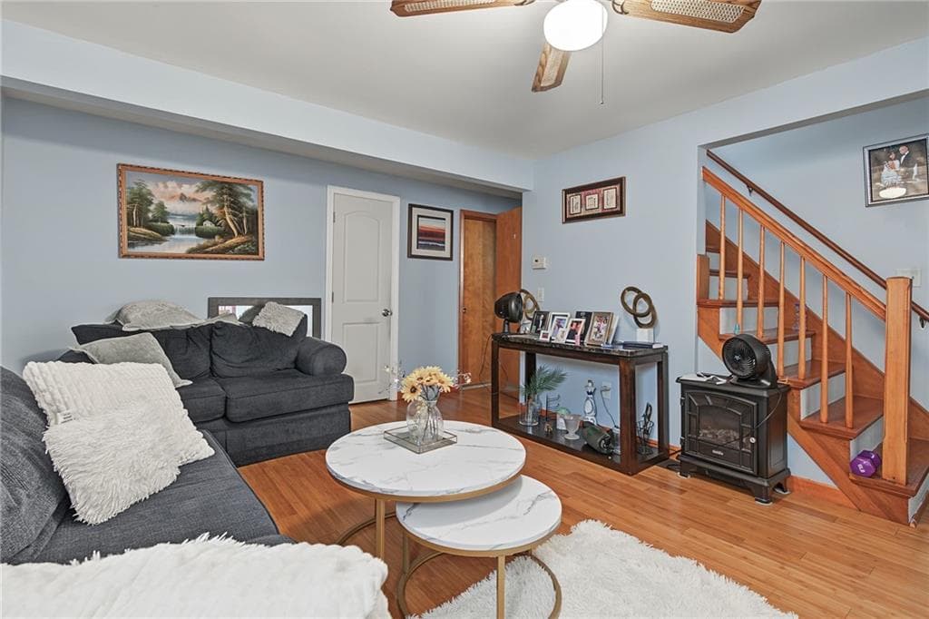 Single Family Residence at 283 front Street, Woonsocket, photo 5 of 27