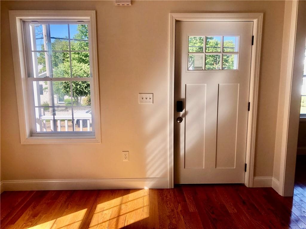 Single Family Residence at 27 Hoppin Avenue, East Providence, photo 9 of 9