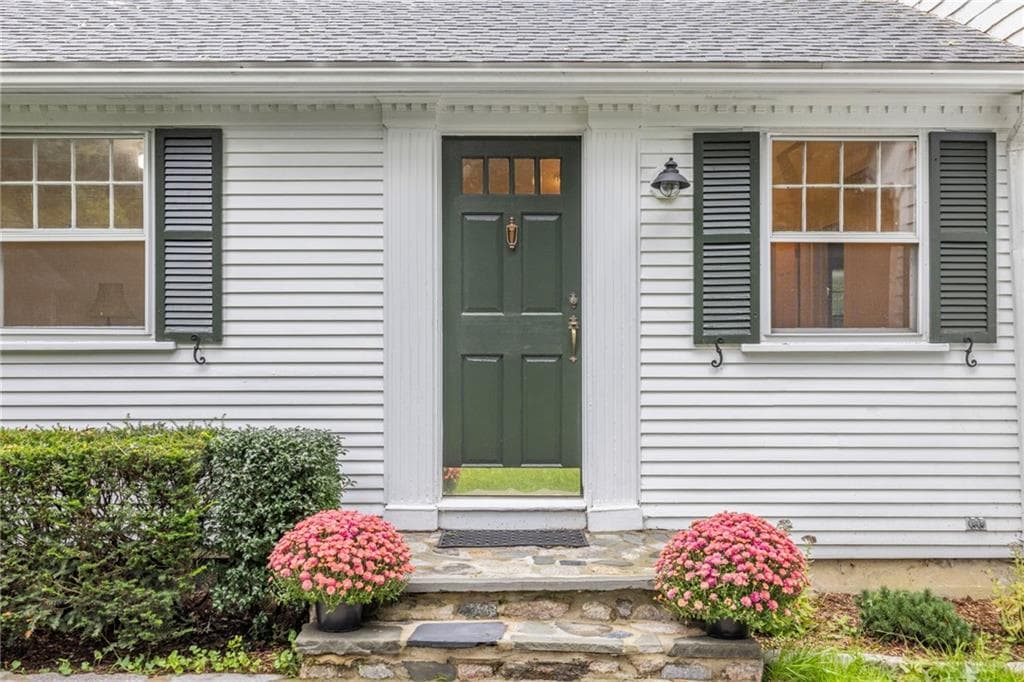 Single Family Residence at 15 Williams Road, Smithfield, photo 10 of 50