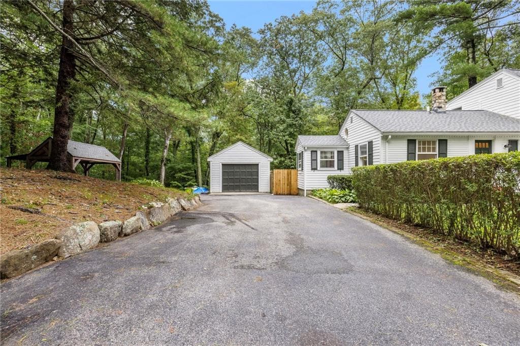 Single Family Residence at 15 Williams Road, Smithfield, photo 19 of 50