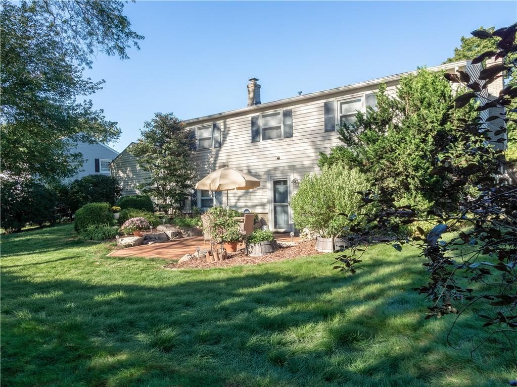 Single Family Residence at 54 Grasslands Road, East Greenwich, photo 27 of 30