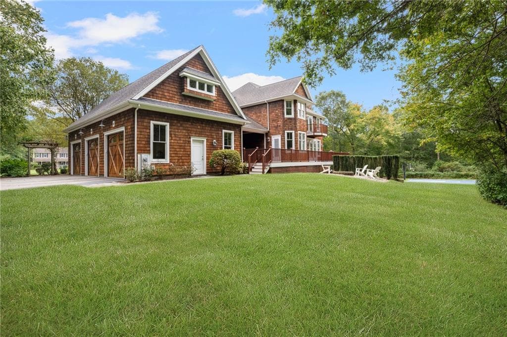 Single Family Residence at 357 Congdon Drive, South Kingstown, photo 40 of 47